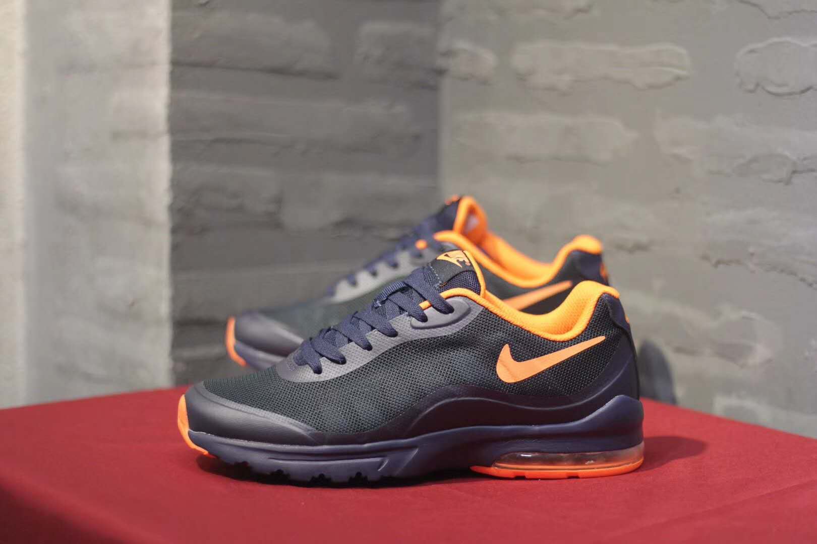 Nike Air Max Invigor Print 95 Black Orange Shoes